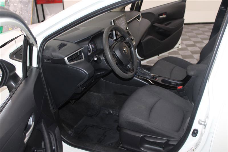 2020 Toyota Corolla LE Image 52 of 54