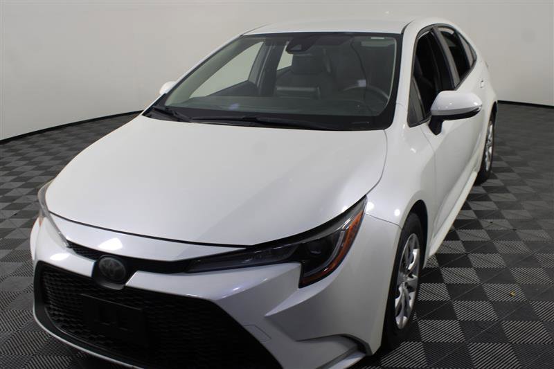 2020 Toyota Corolla LE Image 2 of 54