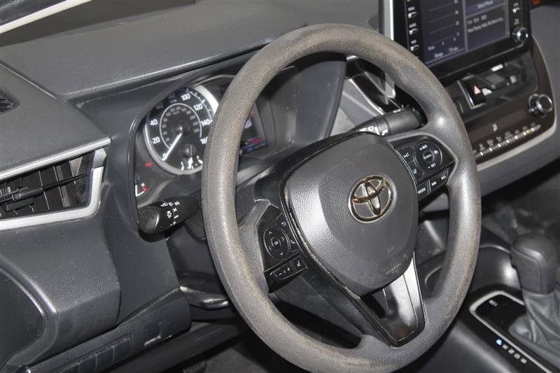 2020 Toyota Corolla LE Image 33 of 54