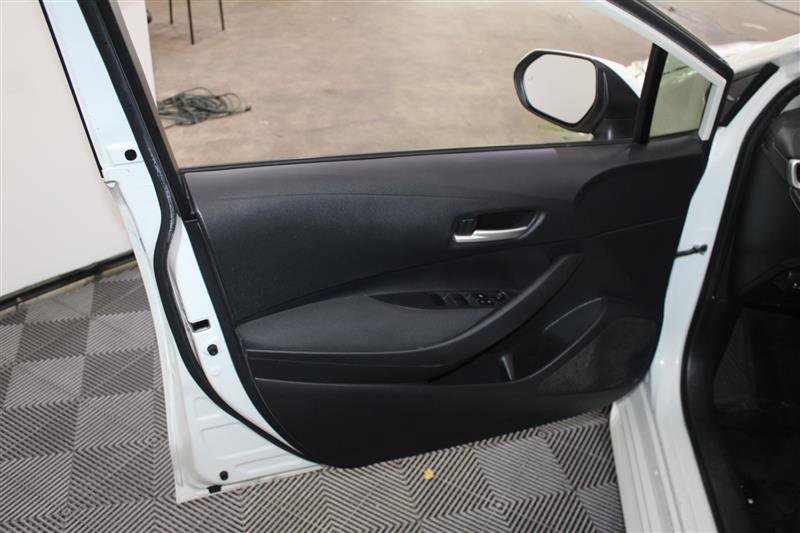 2020 Toyota Corolla LE Image 49 of 54