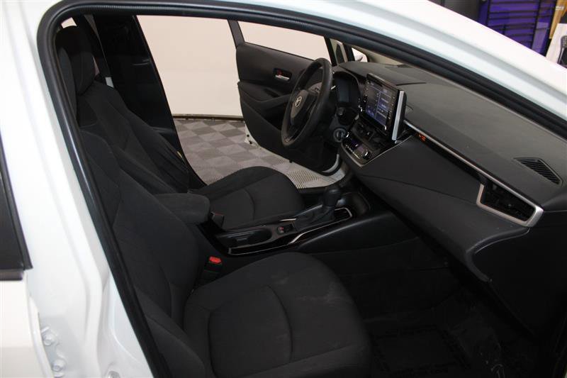 2020 Toyota Corolla LE Image 26 of 54