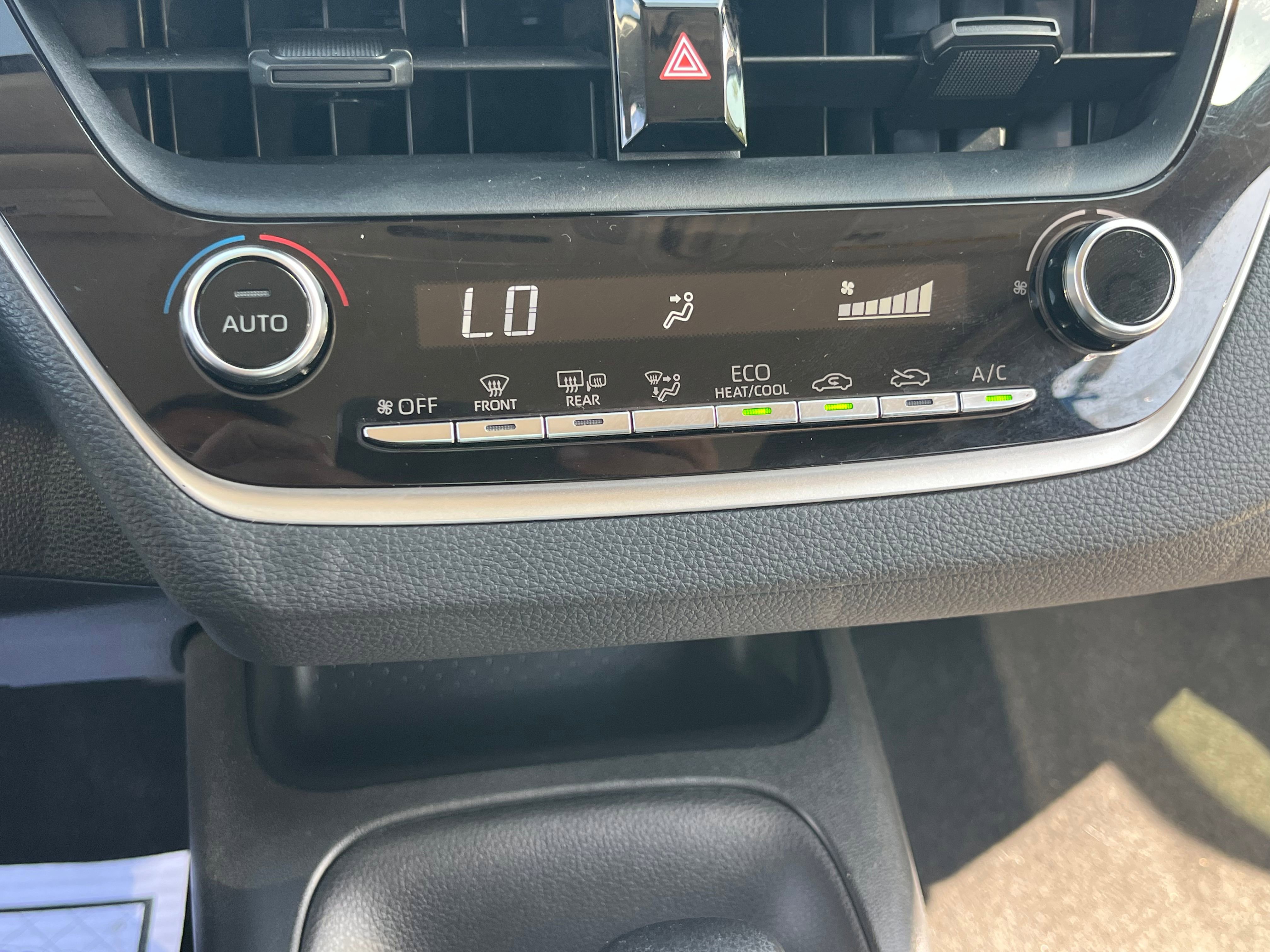 Vehicle image 58 of 77
