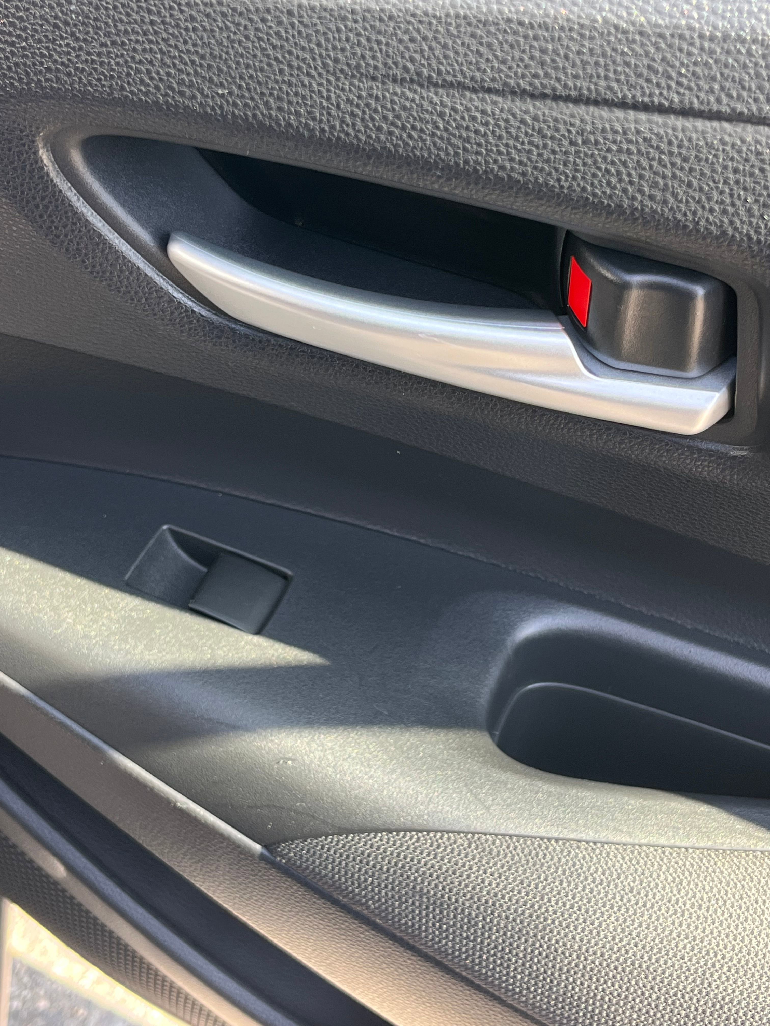 Vehicle image 22 of 77