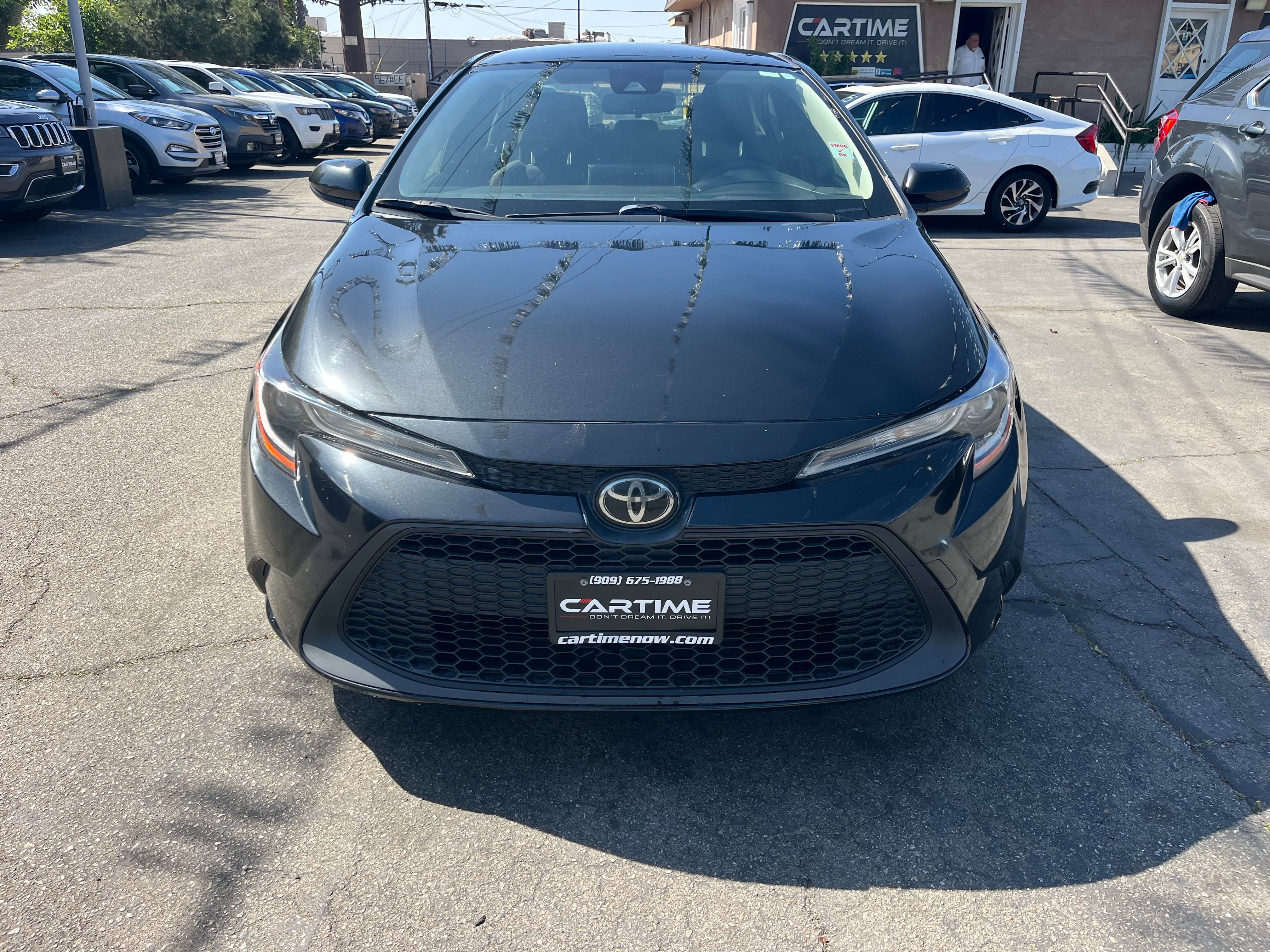 Vehicle image 4 of 77