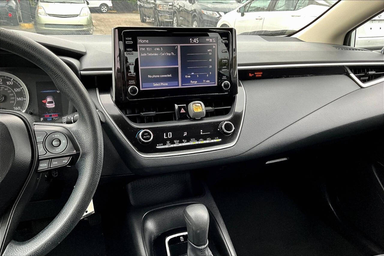 Vehicle image 8 of 30