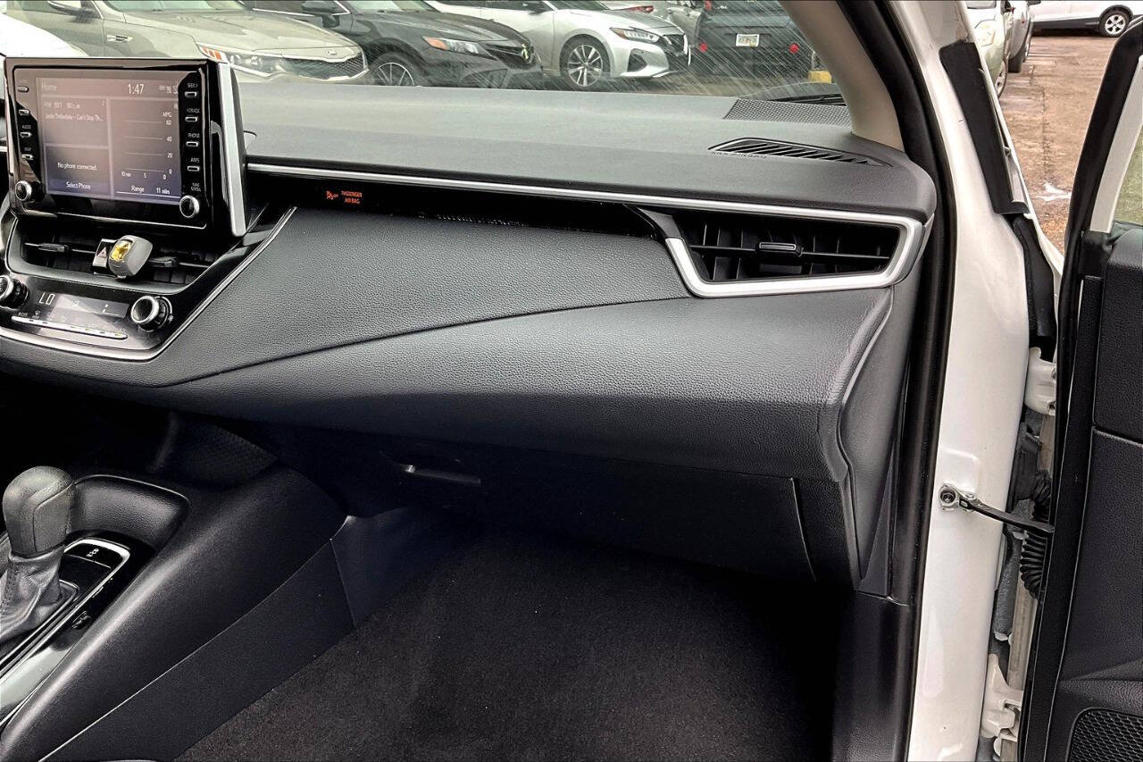 Vehicle image 14 of 30
