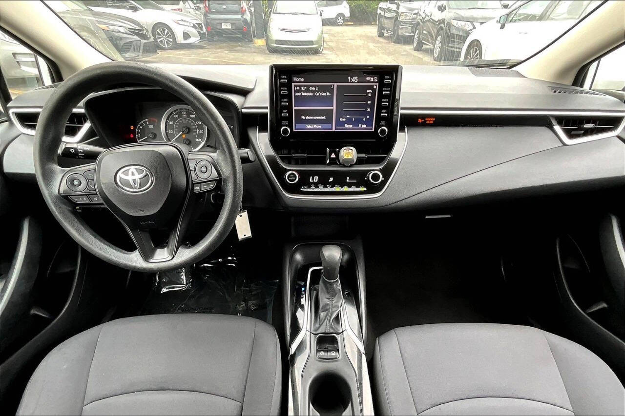 Vehicle image 13 of 30