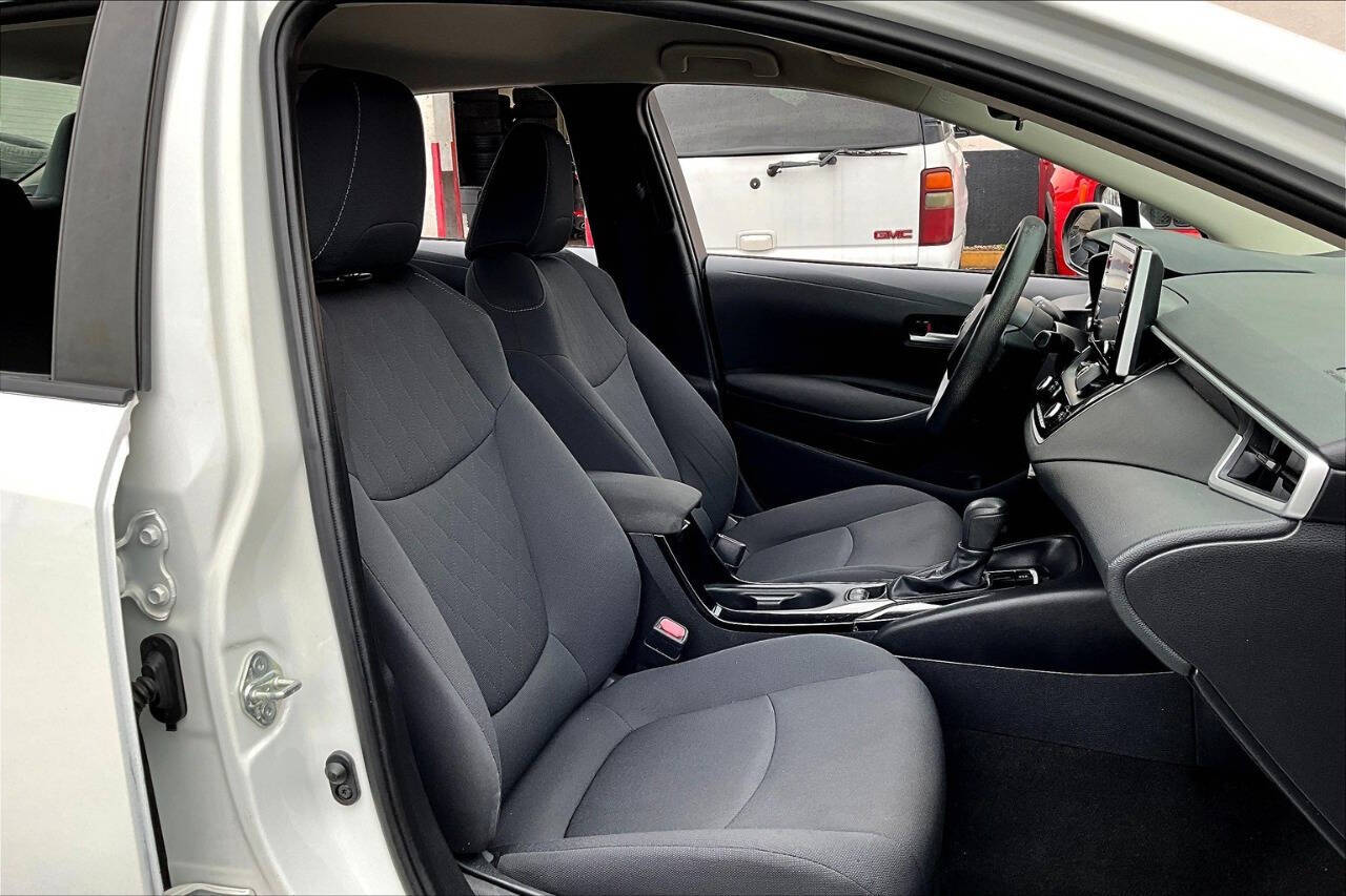 Vehicle image 9 of 30