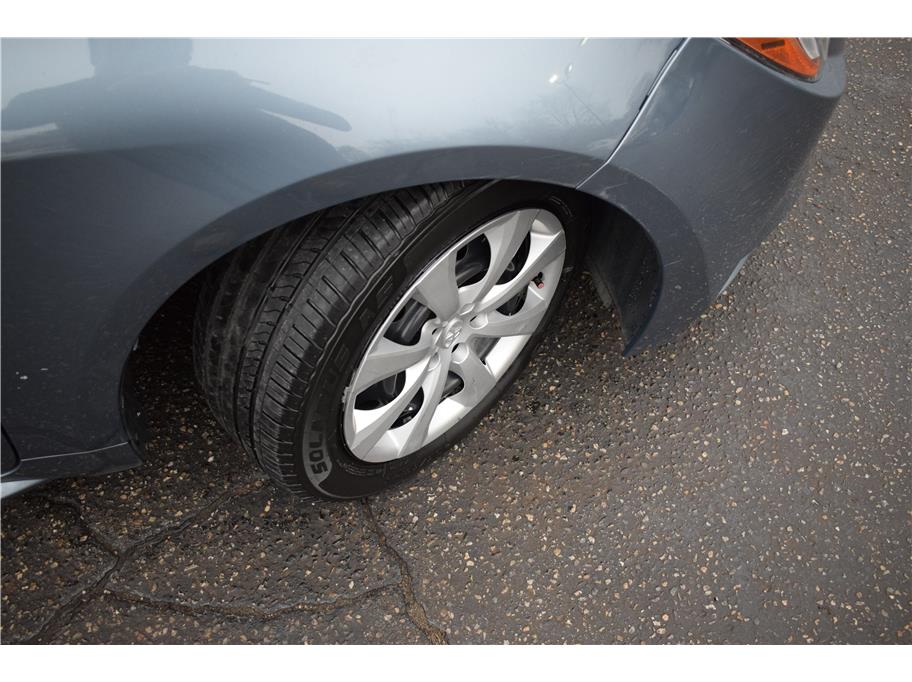 Vehicle image 29 of 30