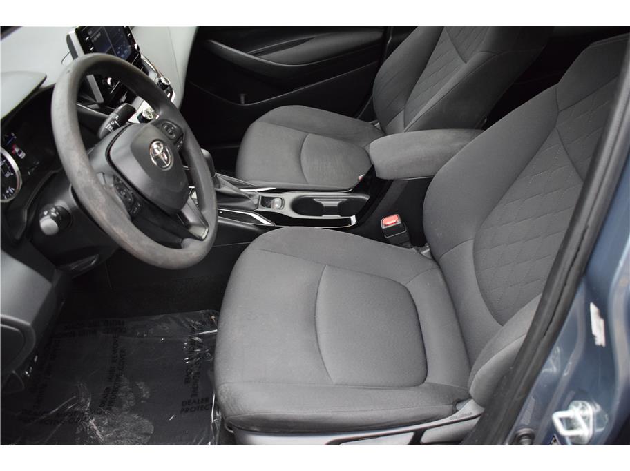 Vehicle image 19 of 30