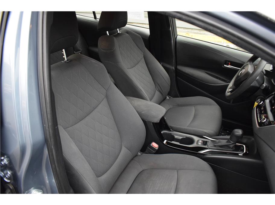 Vehicle image 12 of 30