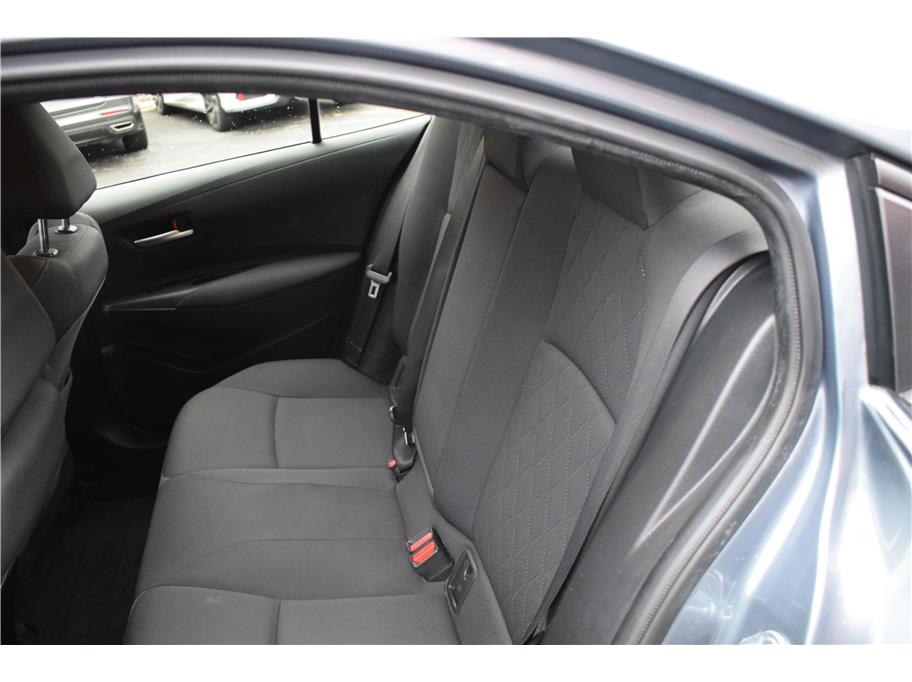 Vehicle image 22 of 30