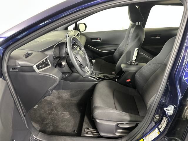 Vehicle image 11 of 27