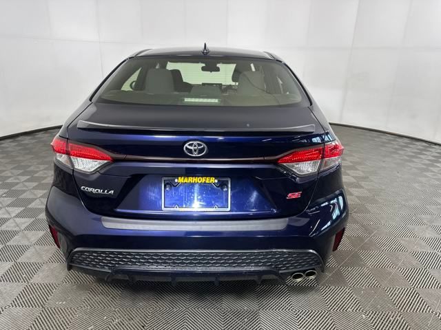 Vehicle image 6 of 27