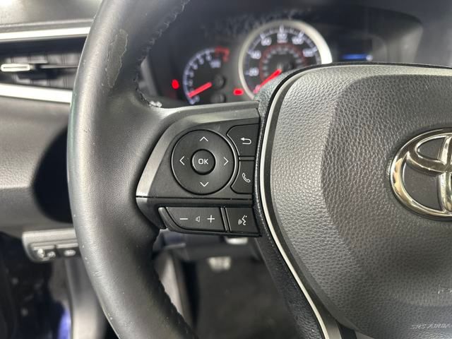 Vehicle image 15 of 27
