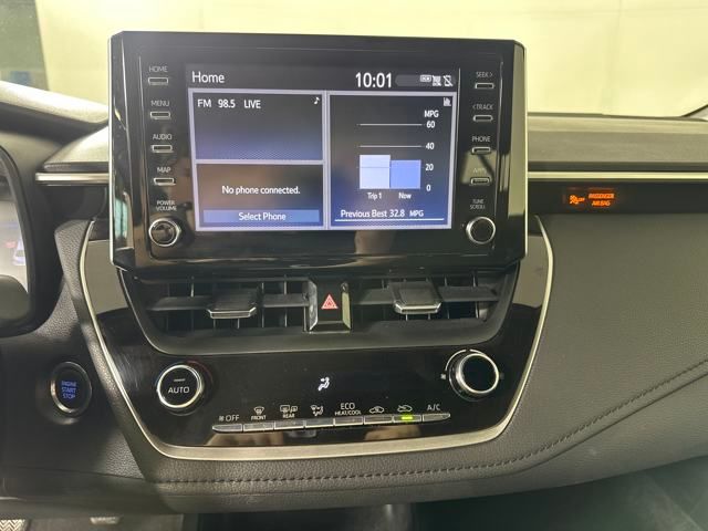 Vehicle image 20 of 27