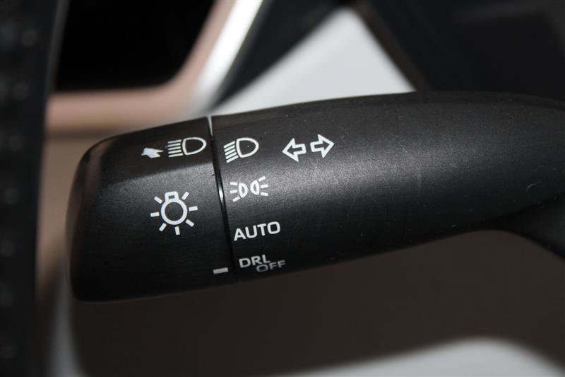 2020 Toyota Corolla SE Image 40 of 55