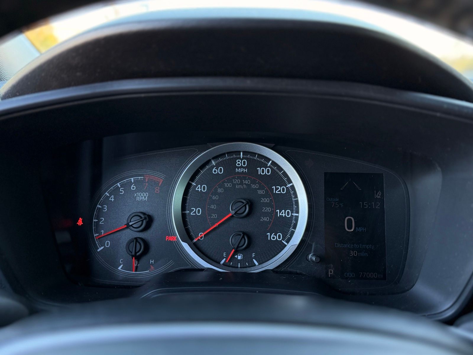 Vehicle image 25 of 30
