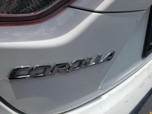 Vehicle image 12 of 32