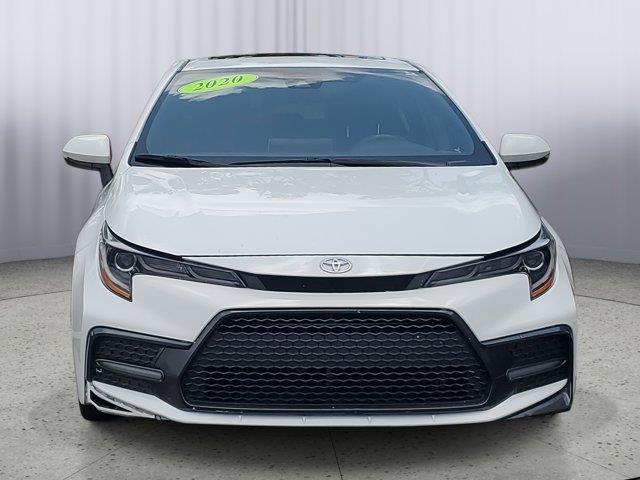 Vehicle image 2 of 32