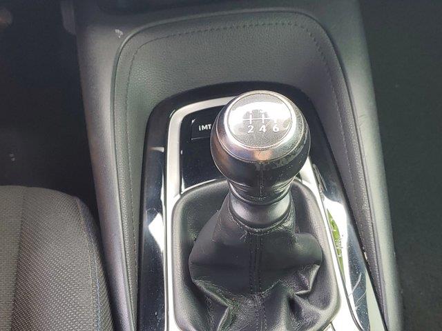 Vehicle image 29 of 32