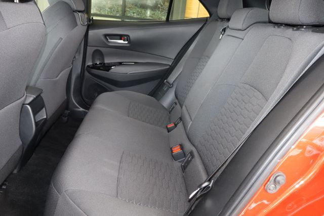 Vehicle image 10 of 35