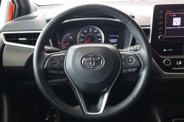 Vehicle image 19 of 35