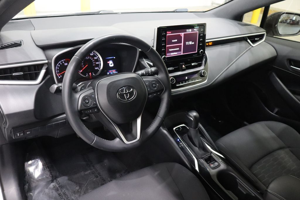 Vehicle image 14 of 36