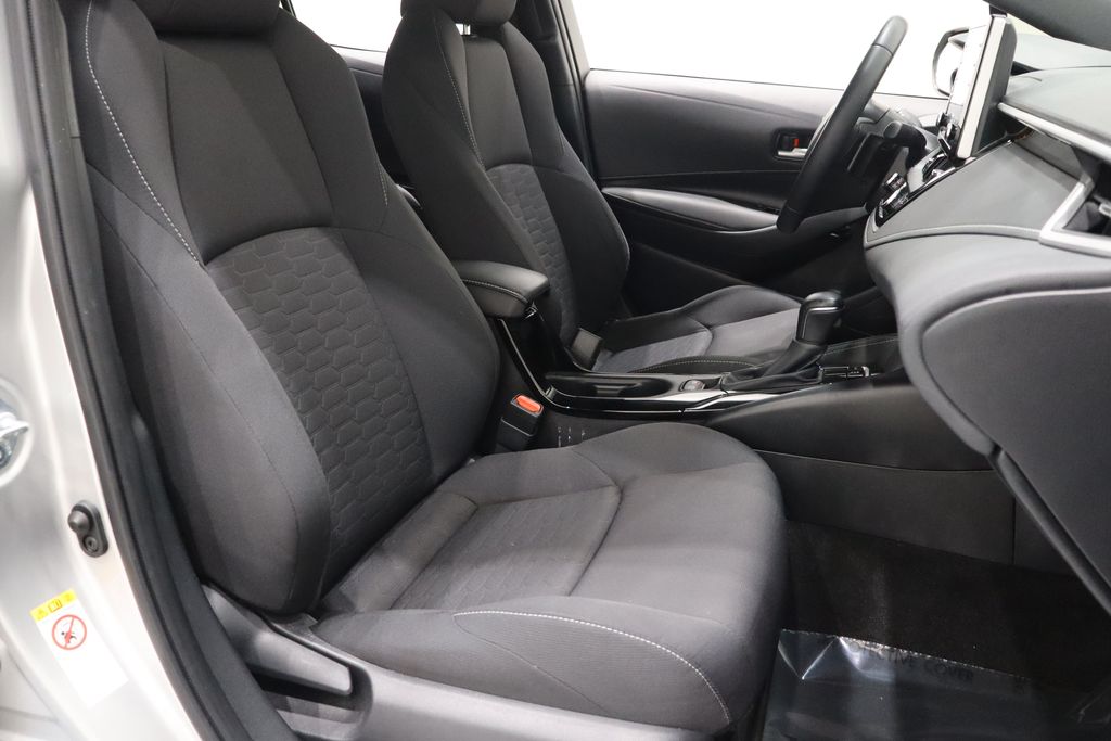 Vehicle image 9 of 36