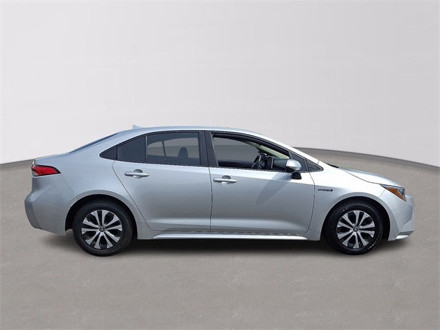 Vehicle image 4 of 37