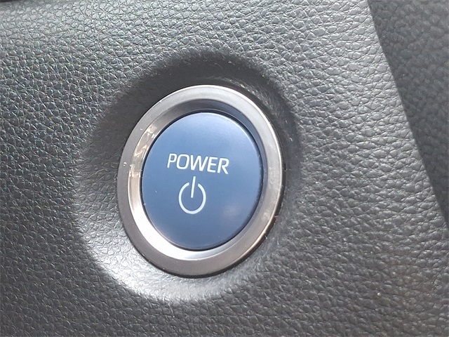 Vehicle image 23 of 37