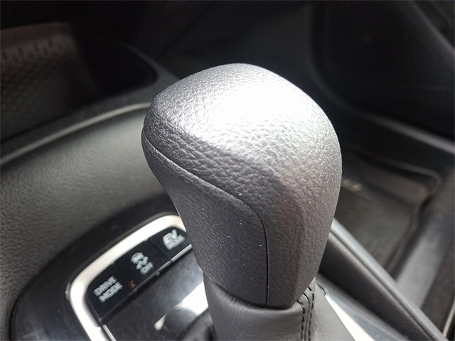 Vehicle image 14 of 37