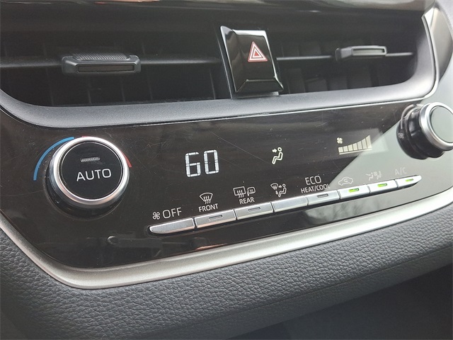 Vehicle image 15 of 37