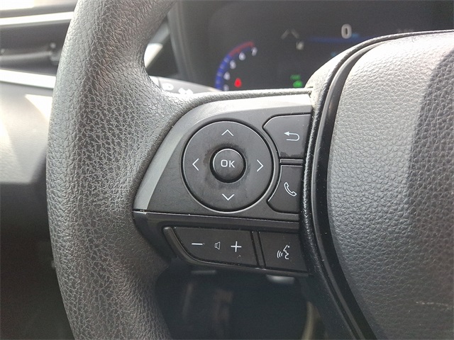 Vehicle image 21 of 37