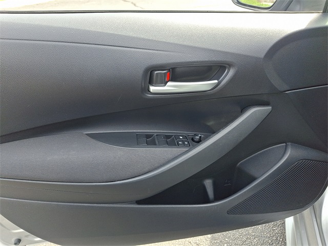 Vehicle image 12 of 37