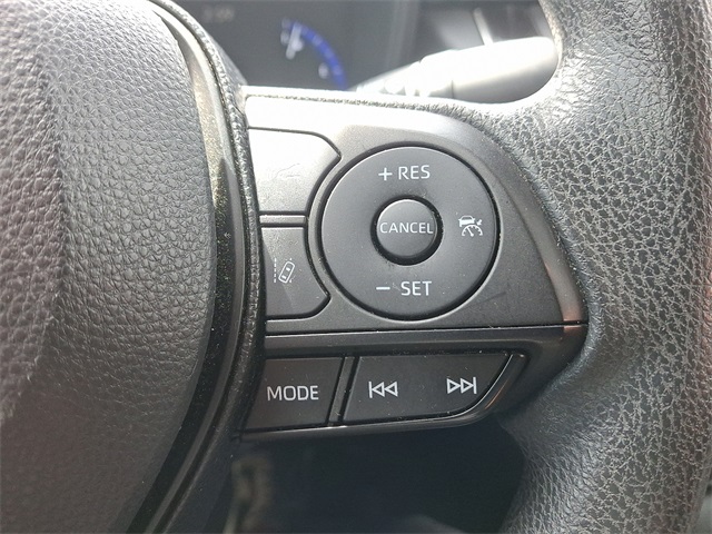 Vehicle image 22 of 37