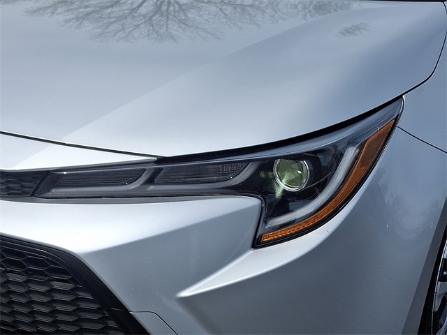 Vehicle image 9 of 37
