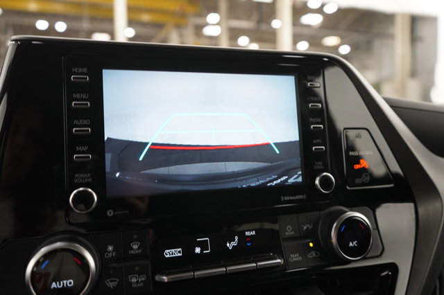Vehicle image 24 of 29