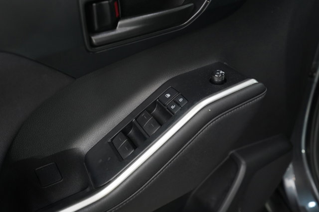 Vehicle image 19 of 29