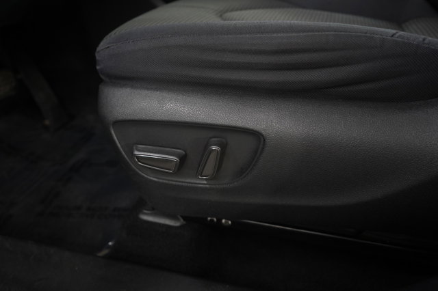 Vehicle image 20 of 29