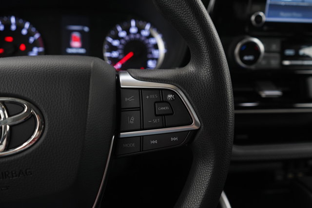 Vehicle image 22 of 29