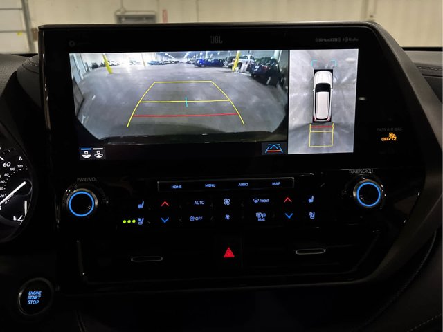 Vehicle image 9 of 14