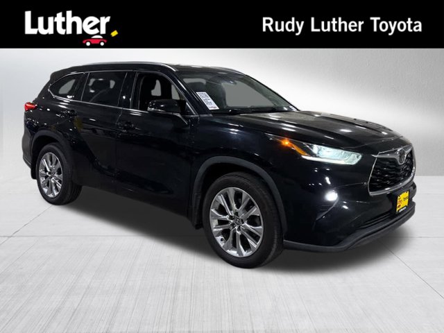 Vehicle image 3 of 14
