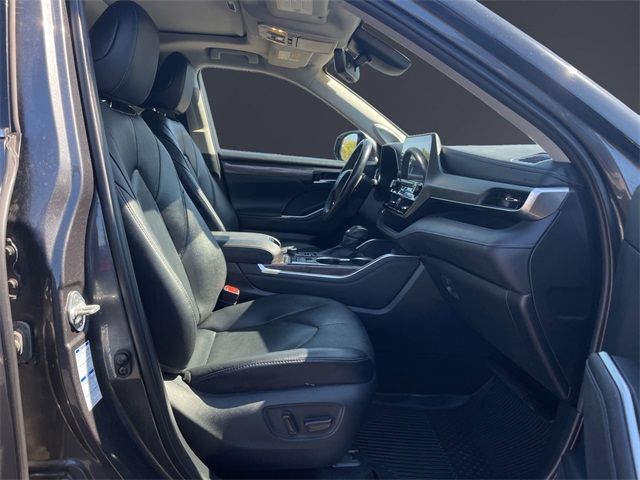 2020 Toyota Highlander Limited Image 11 of 16