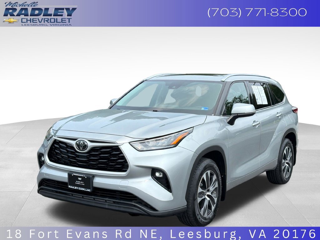 2020 Toyota Highlander XLE Image 1 of 23