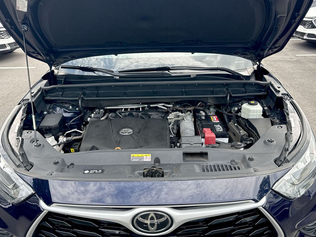 Vehicle image 28 of 28