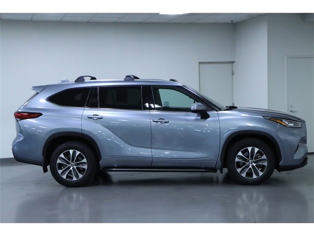 Vehicle image 5 of 31