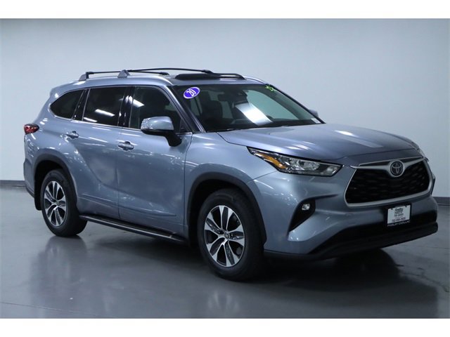 Vehicle image 4 of 31