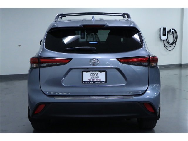 Vehicle image 8 of 31