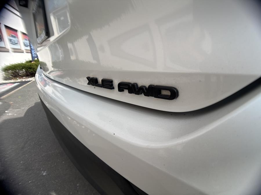 Vehicle image 29 of 30